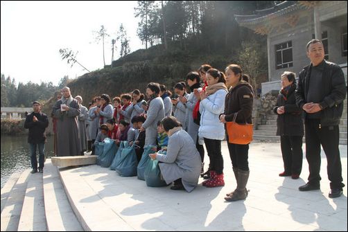 温州安福寺圆满举行第二期“一日禅”禅修营