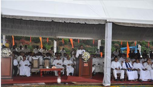 斯里兰卡总统在僧王国葬现场发表讲话