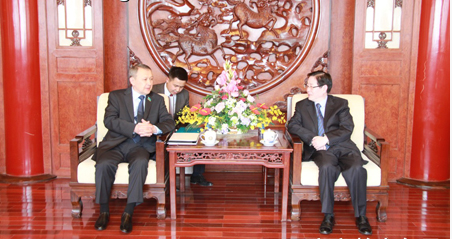 国家宗教局局长王作安与哈萨克斯坦共和国总统特使座谈