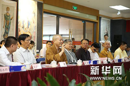 中国佛教协会副会长、河北省佛教协会会长明海法师发言